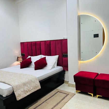 Aura Homestay Varanasi Exterior photo